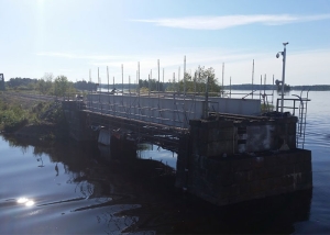 Rautatiesillan hiekkapuhallus- ja maalaustyö. 2016